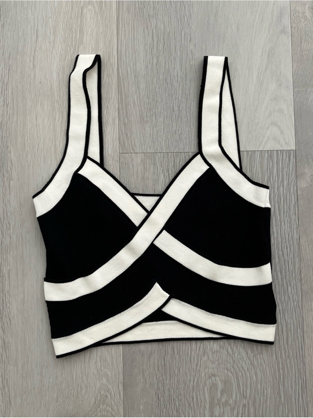 CIDER BLACK WHITE KNIT TANK CROPPED COLORBLOCK WOMENS SMALL